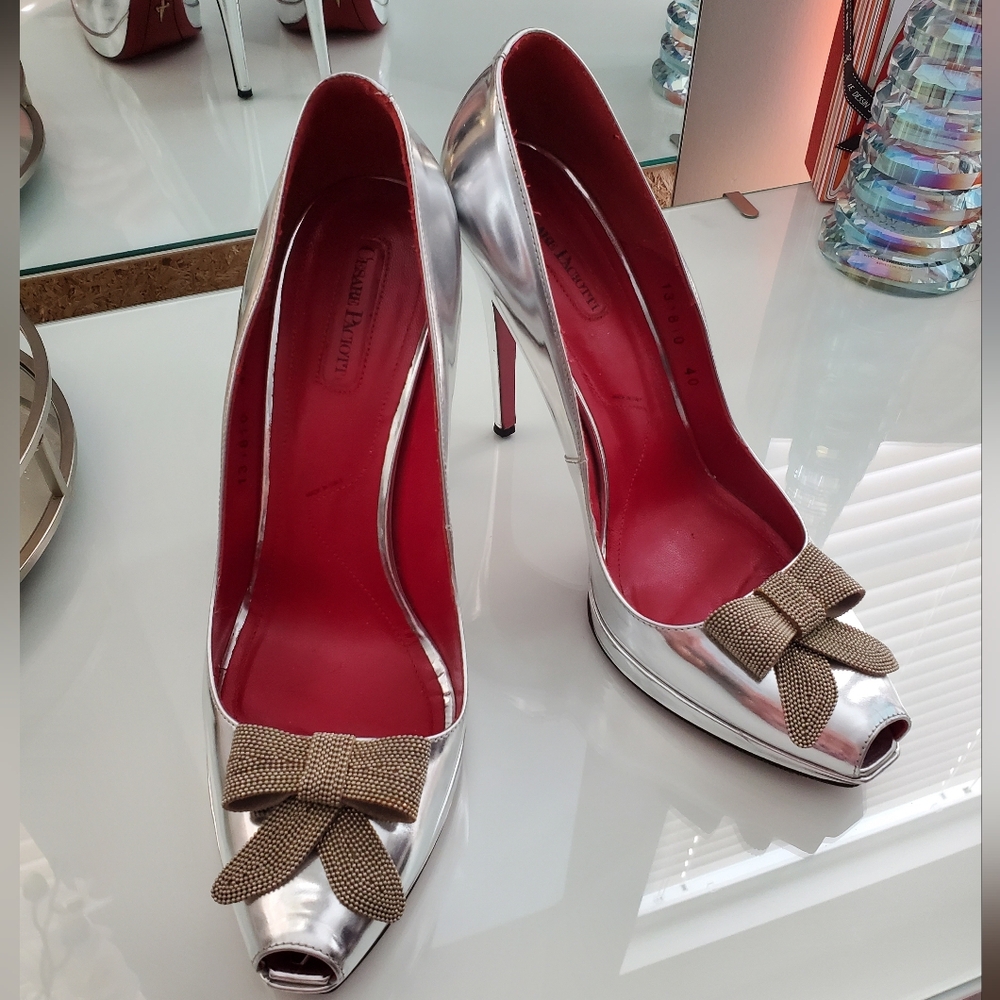 Cesare Paciotti Silver Heels with Bow Sz 10 EUC